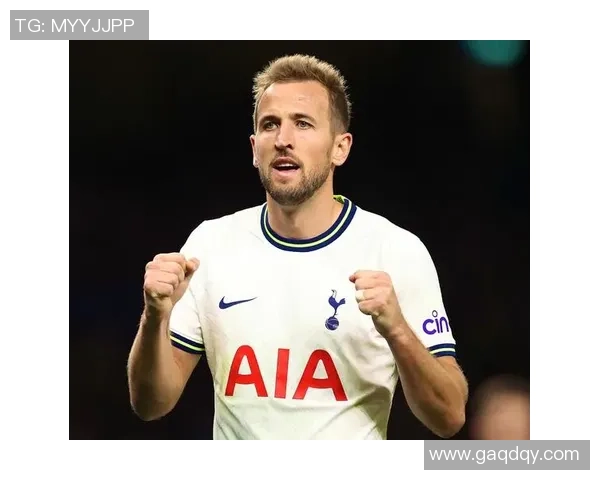 单场进五球的足球传奇球星展现超凡技巧和进攻火力