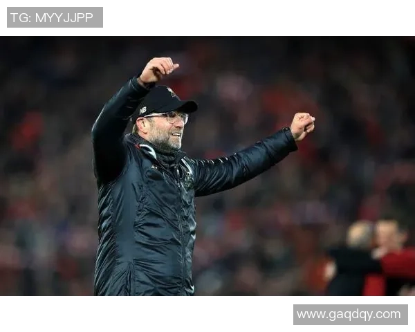 格莱美镜头下的足球传奇:从球场到舞台的跨界精彩瞬间 格莱美镜头下的足球传奇:从球场到舞台的跨界精彩瞬间