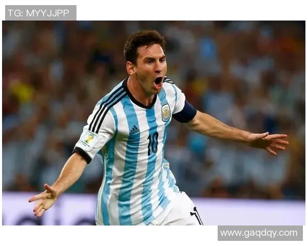 足球瞬间崛起的传奇人物 进球背后成就球星的故事